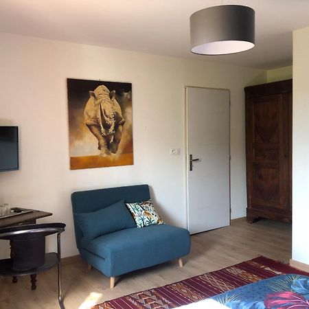 Chambre Sur Une Ile Saint-Bonnet-de-Rochefort Luaran gambar